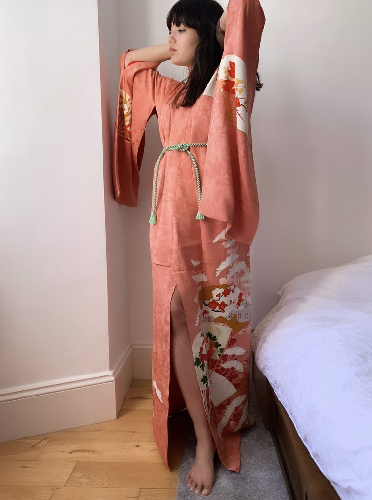 grit Tangle Skabelse Haruko - Blush hand painted silk kimono | Maison Asaē