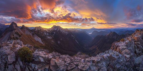 Tatoosh range nature photography in Washington State by Lijah Hanley. 