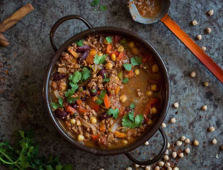 Click & Grow Guide to Beer and Food Pairing: Chili con Carne Recipe from Simone's Kitchen