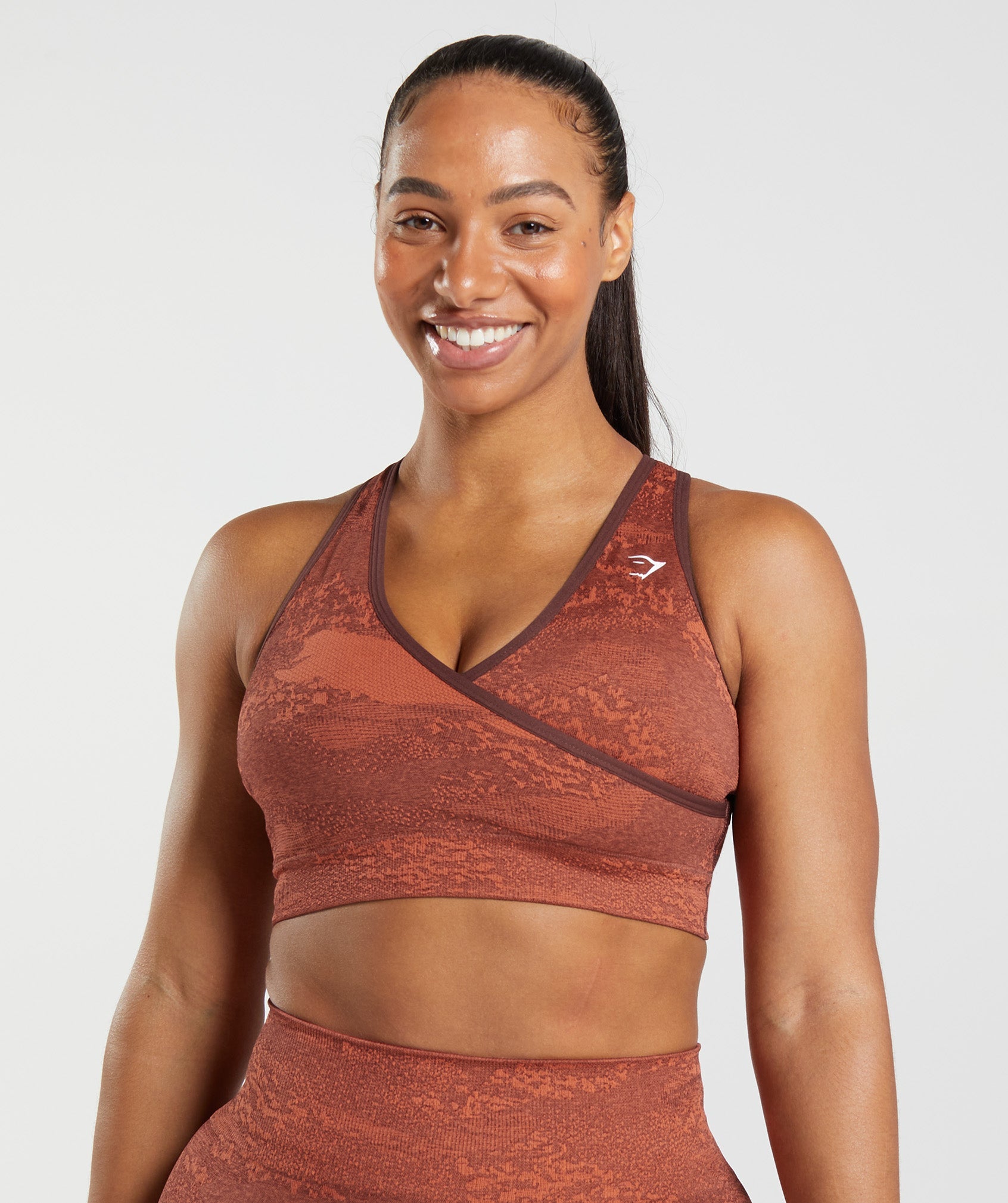 Gymshark Adapt Camo Seamless Sports Bra - Storm Red/Cherry Brown