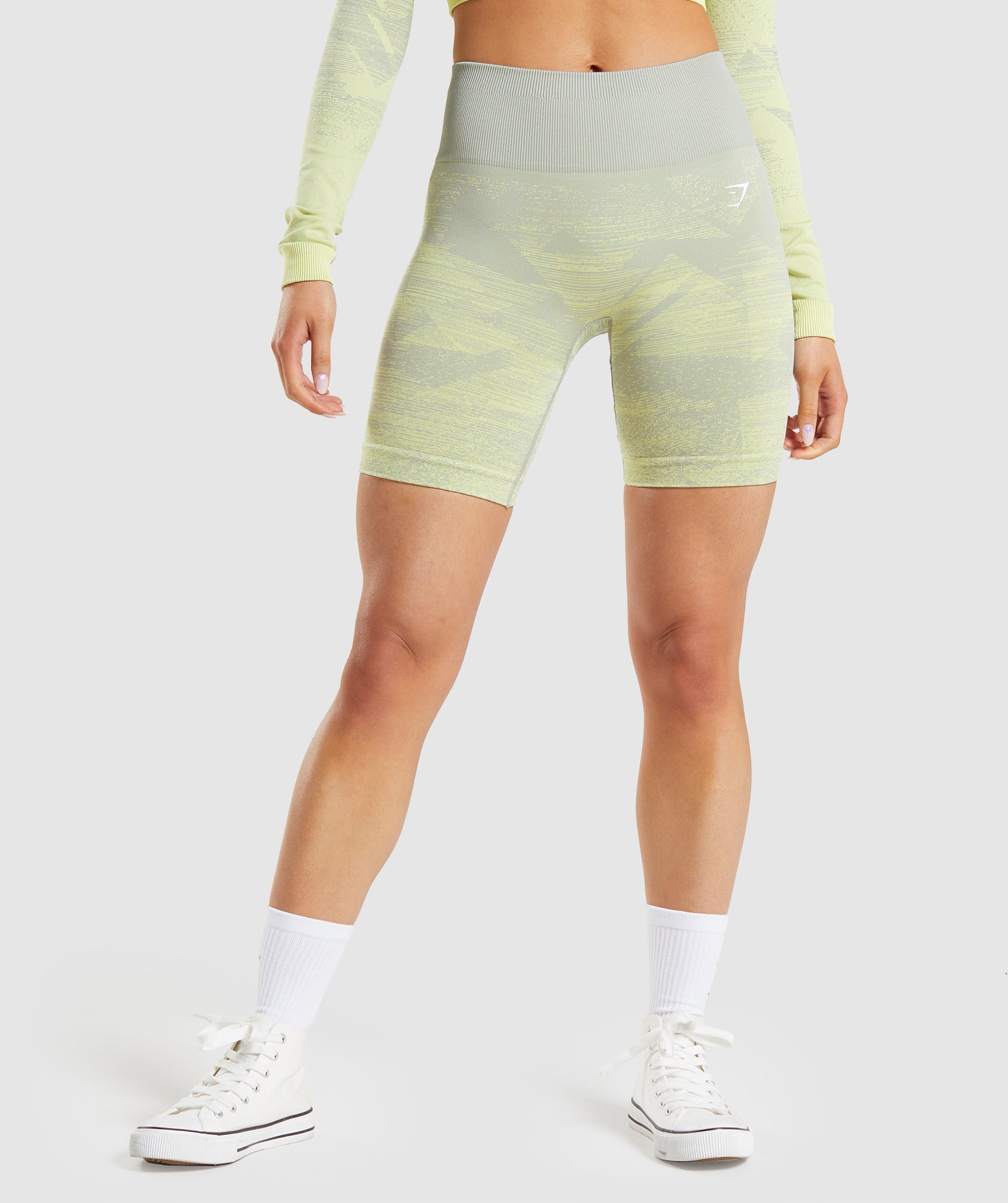 gymshark adapt camo seamless shorts xs, Women's Fashion