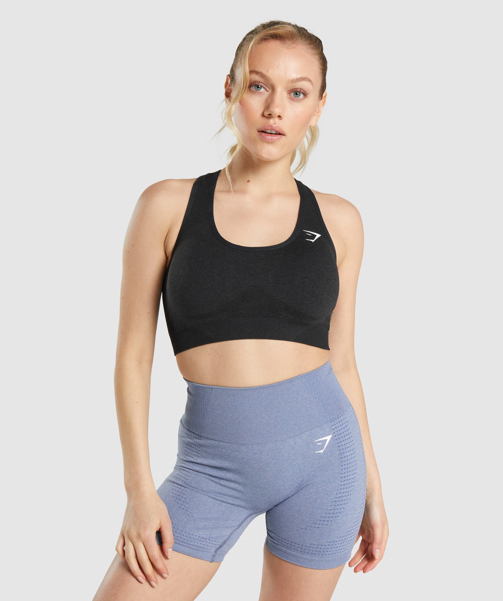 Gymshark OOTD Review: studio sports bra + vital seamless 2.0 shorts @g