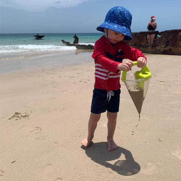 sand funnel toy