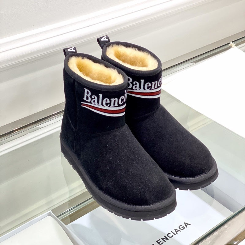 ugg balenciaga