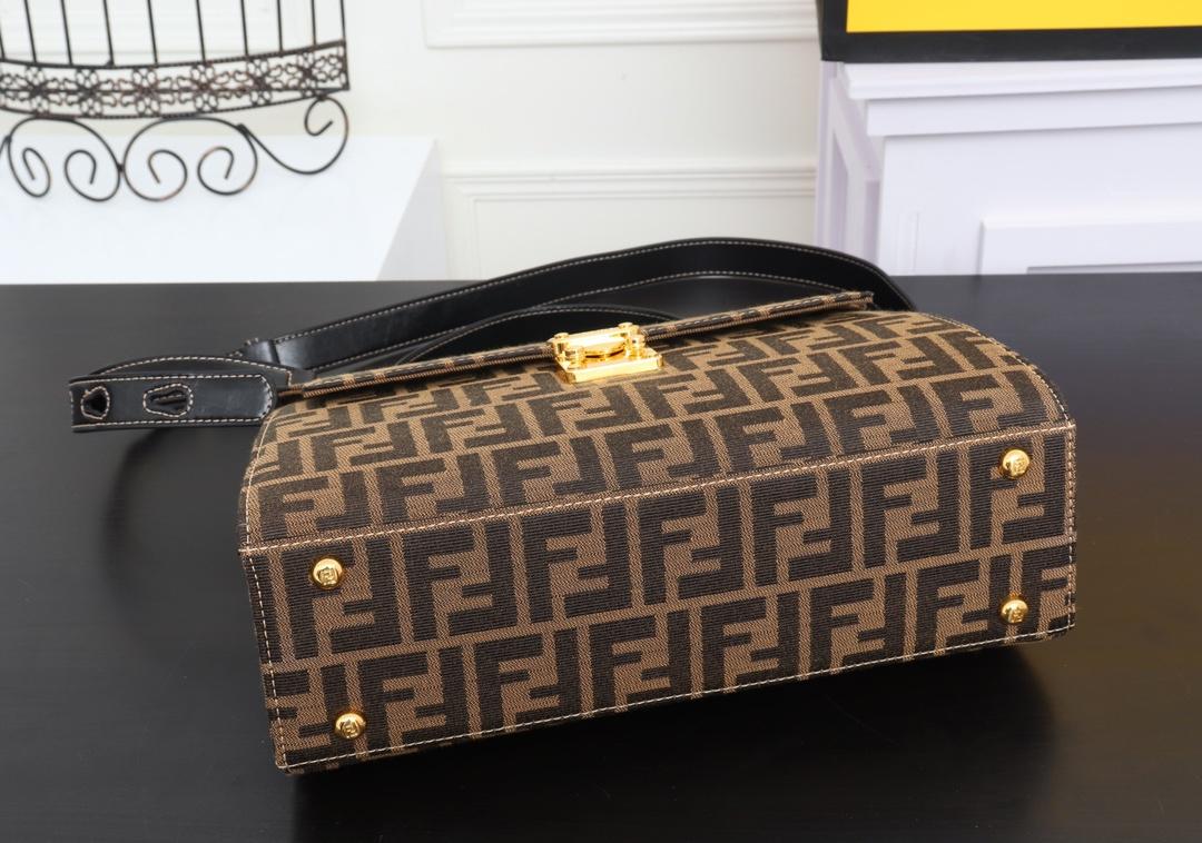 fendi purse