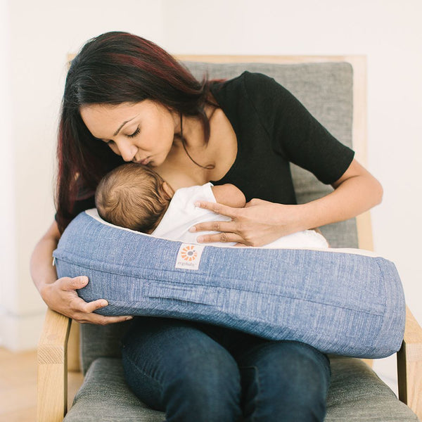 ergobaby nursing pillow review