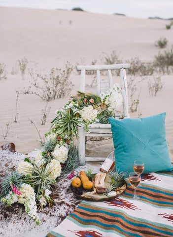 desert wedding air plant decor