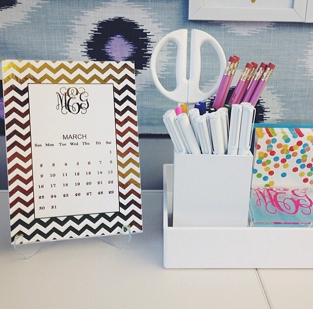 Chic monogrammed gold desk calendar