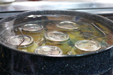 mason_jars_canning_bath