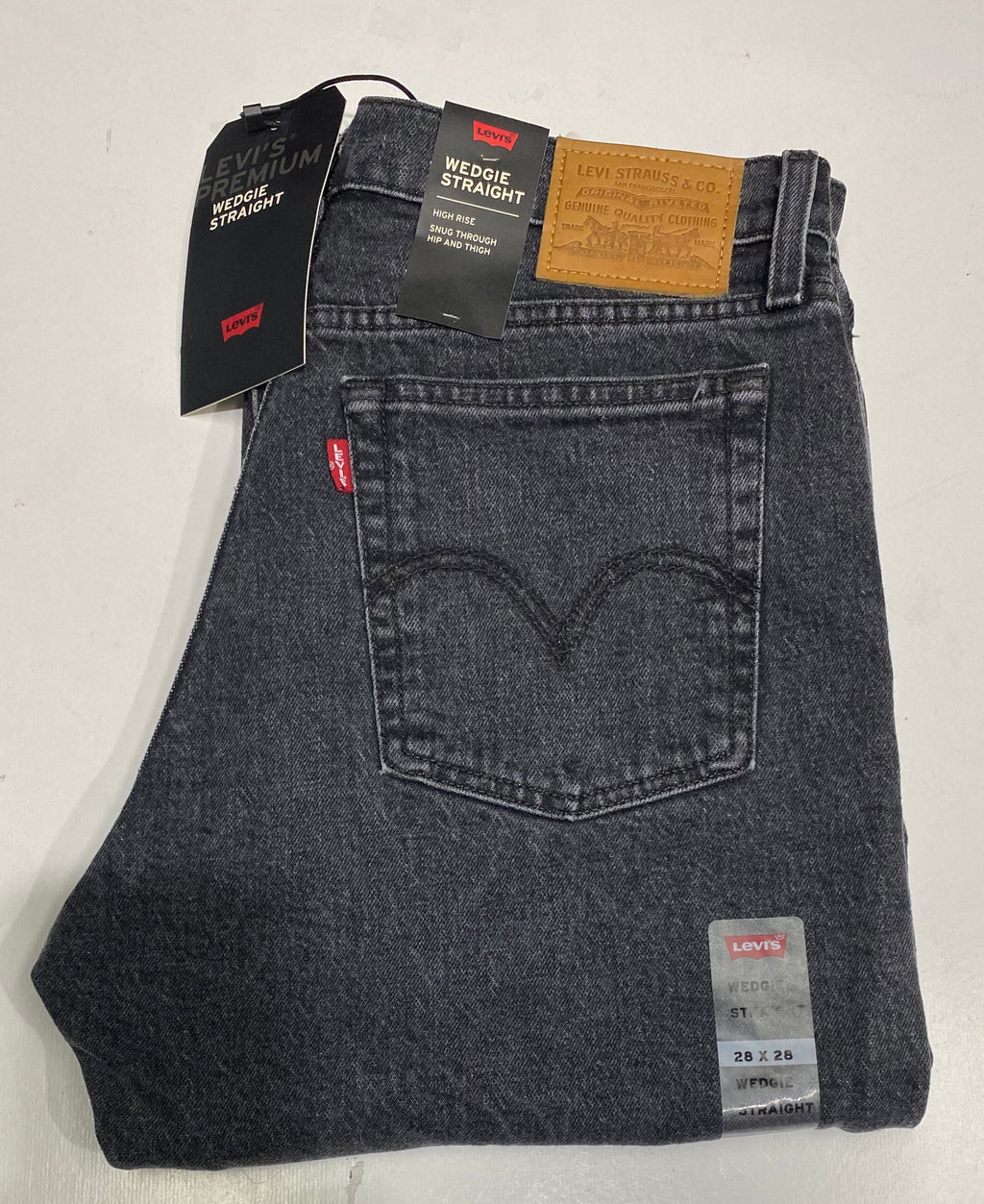 levi black patch jeans