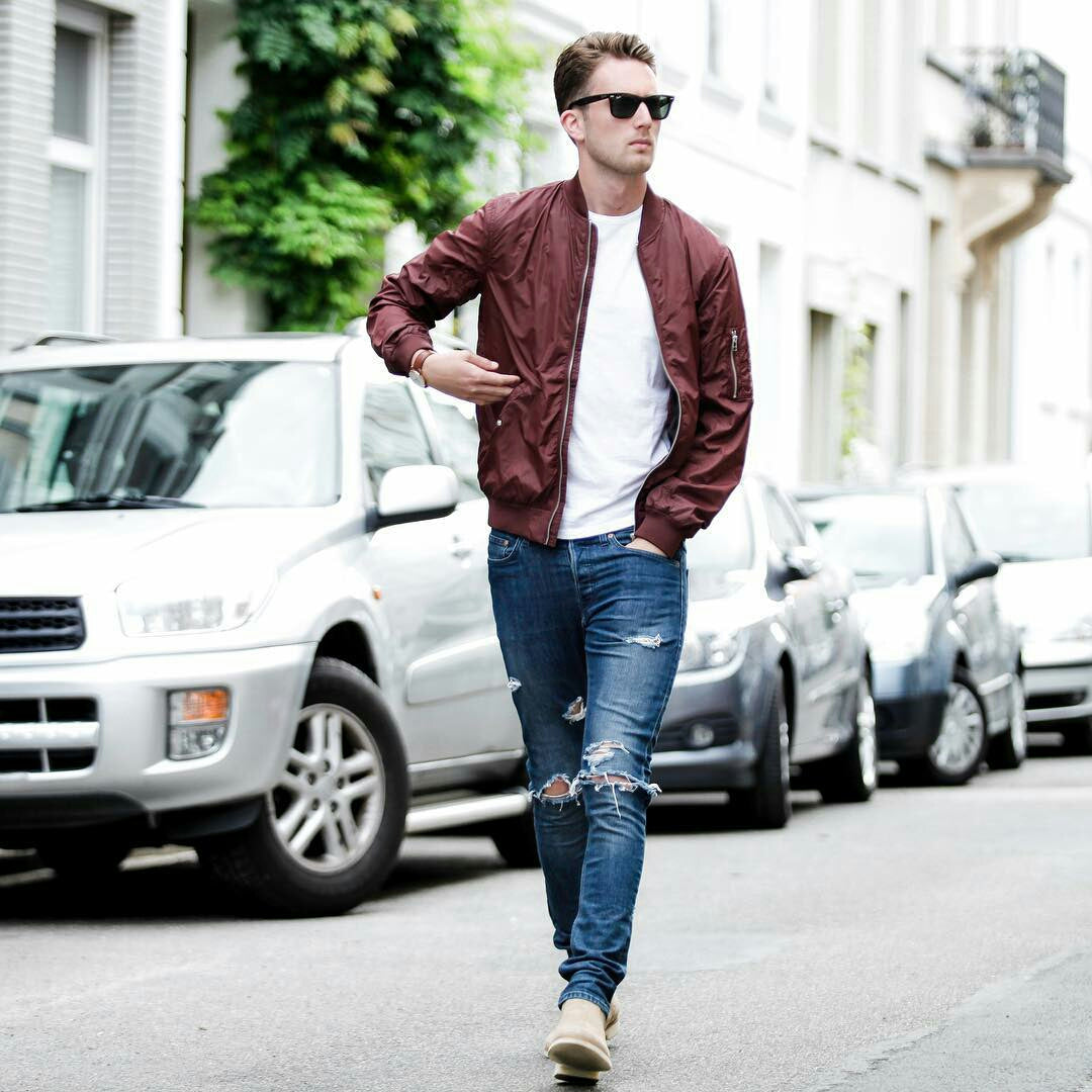 dress shirt and jeans combination