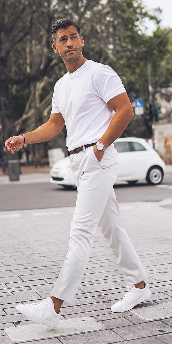 Looking some cool street ready outfits for men? Look no further. checkout these 5 amazing street style looks you can copy right now to look sharp. #street #style #mens #fashion #dapper