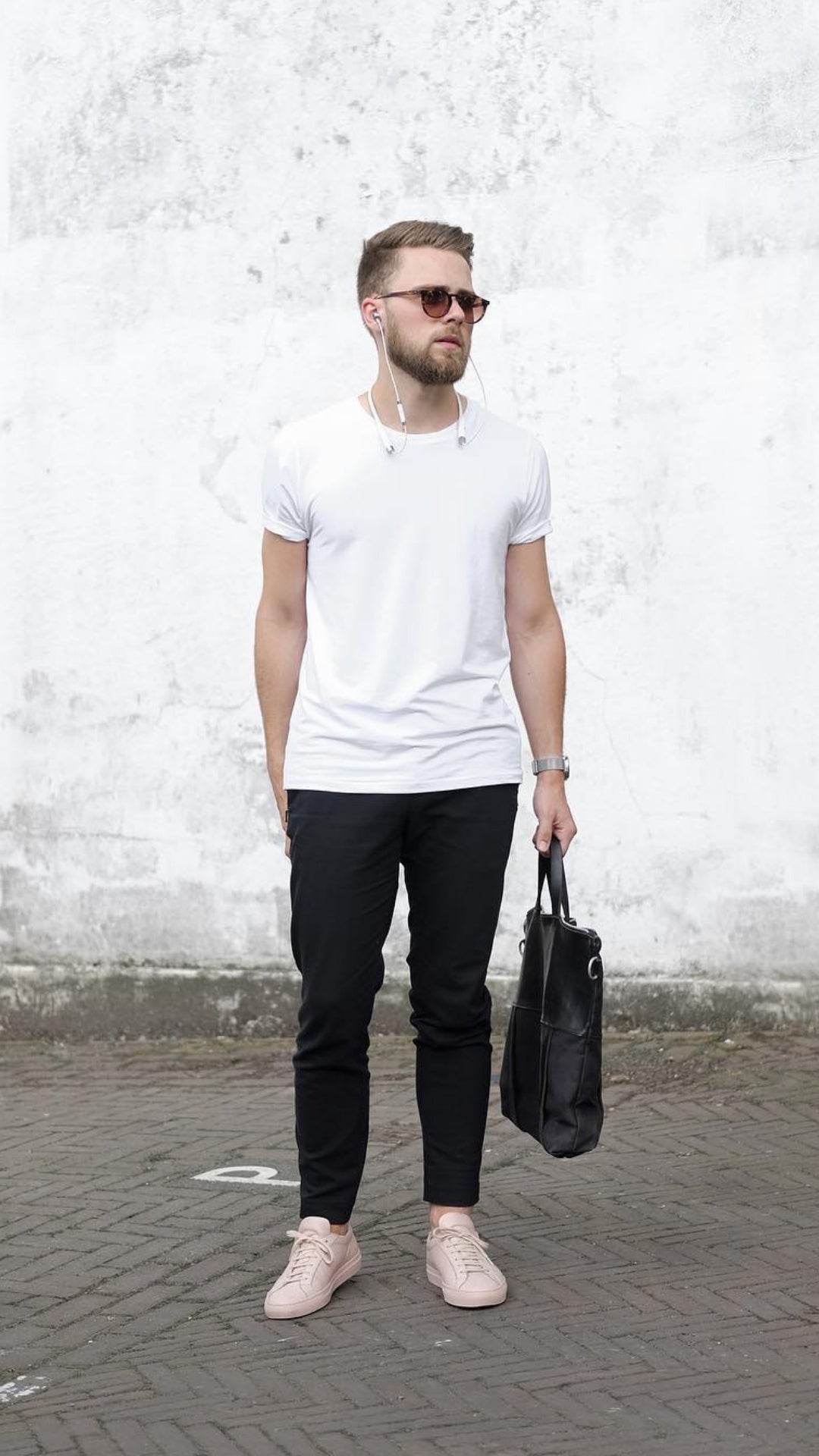 5 t-shirt outfits for men #tshirt #outfits #mensfashion #streetstyle