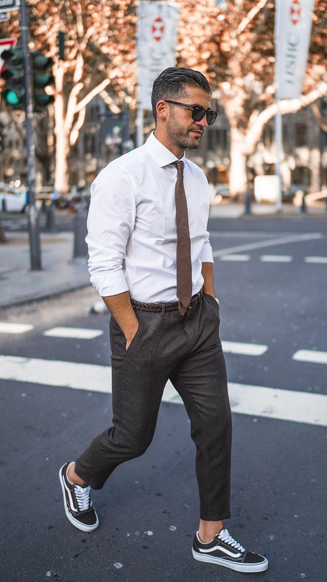 Kosta Williams Found A New Way To Wear Trousers & Sneakers On The Street #sneakers #fashionblogger #mensfashion #streetstyle