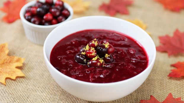 DIY Thanksgiving Dishes - Fresh Cranberry Sauce