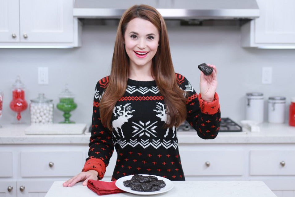 Rosanna Pansino makes Minecraft Coal Cookies