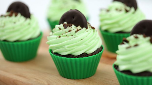 Thin Mint Cookie Cupcake