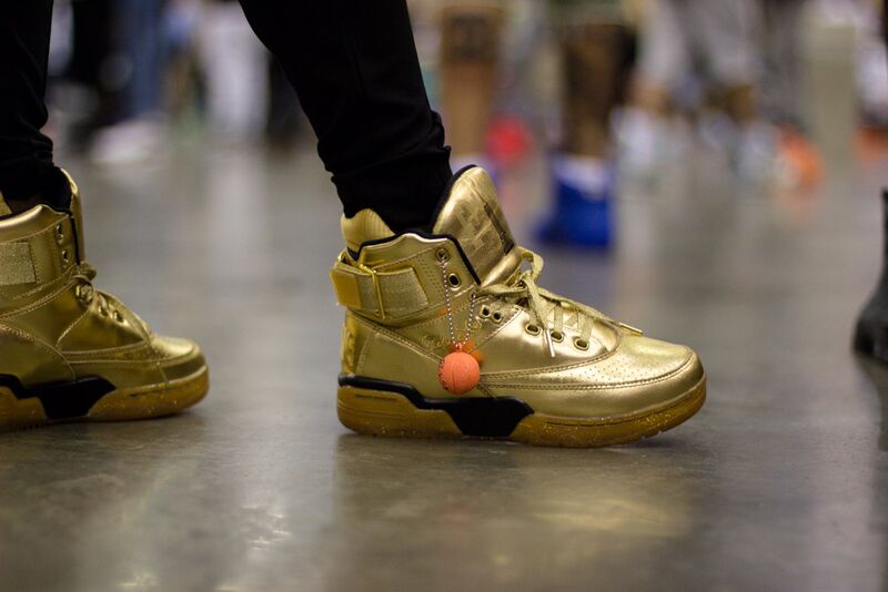 2015 sneaker con on foot pics atlanta gold ewings