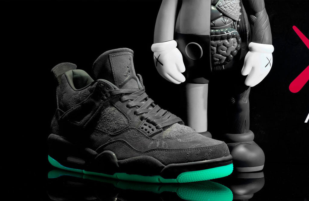 Air-Jordan-4-Kaws-Grey