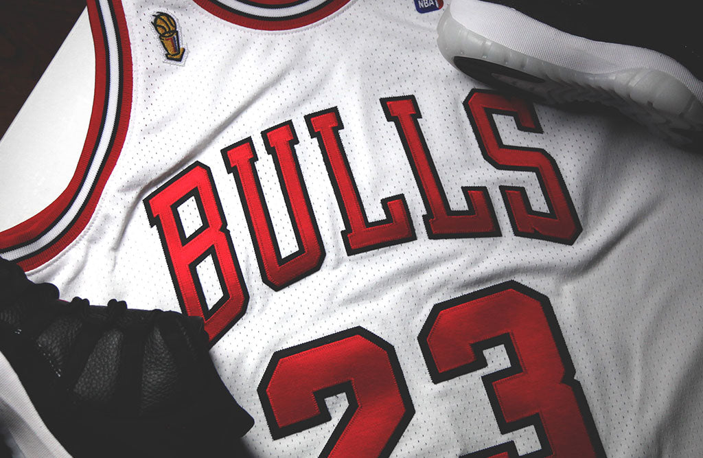 jordan-72-10-mitchell-and-ness-jersey-bulls