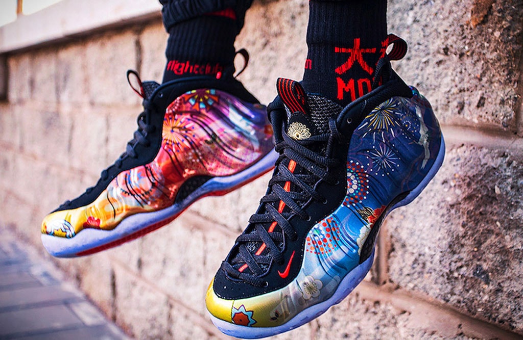 nike-air-foamposite-one-chinese-new-year-pattern-on-feet