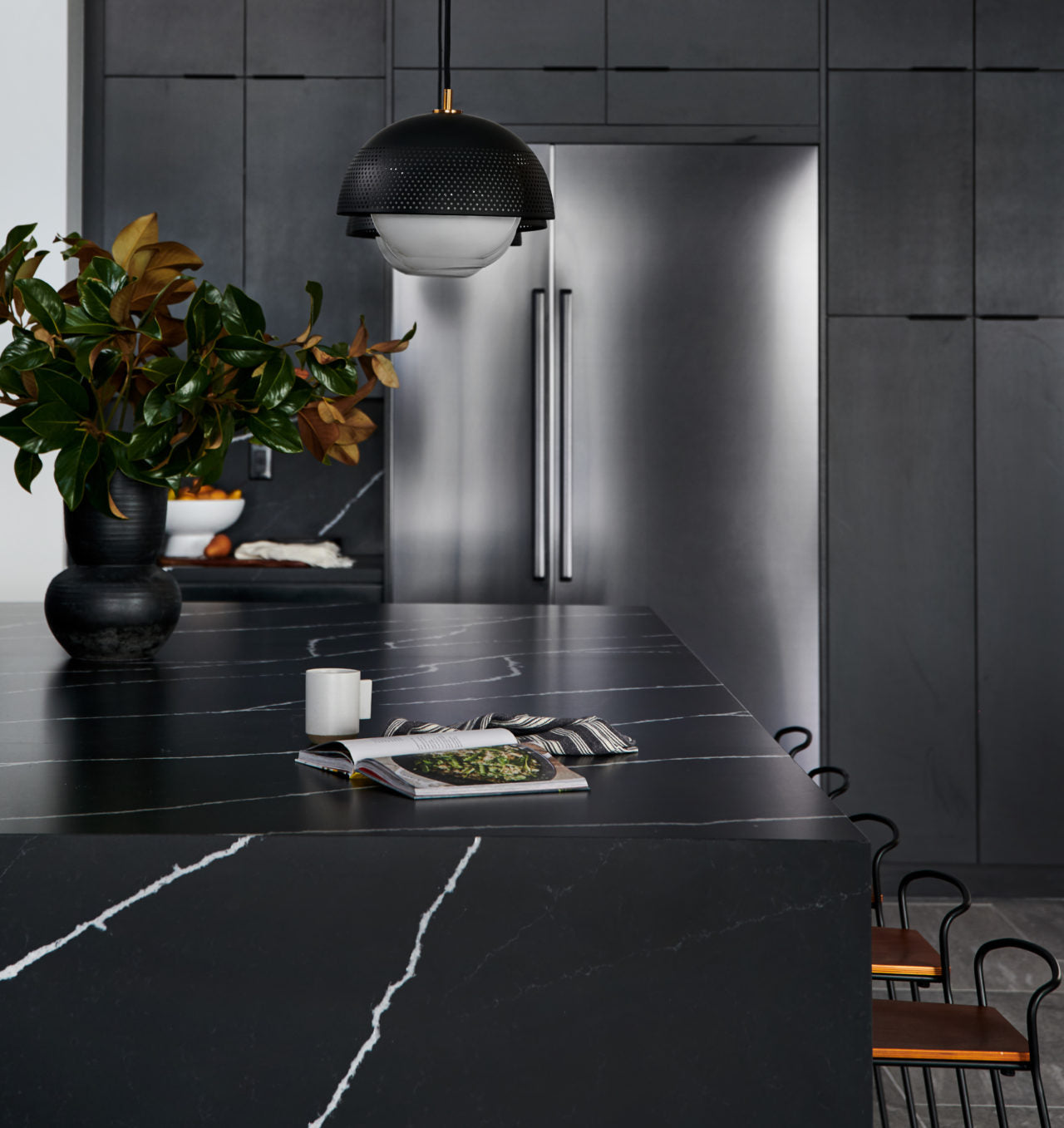 black kitchen appliances