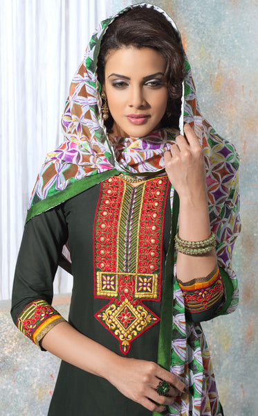 Designer Embroidered Patiala in Cotton:atisundar ravishing Dark Green Designer Embroidered Patiala Dress Material In Cotton - 6423 - atisundar - 4 - click to zoom