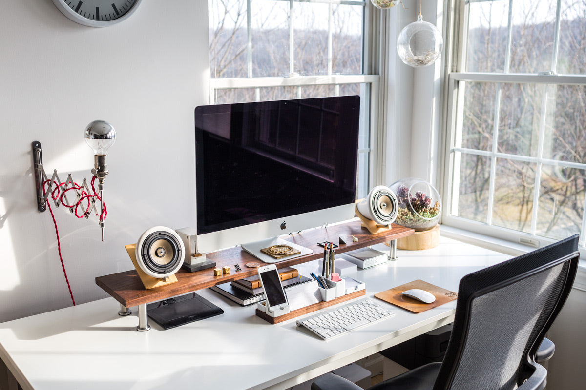 Minimal Desk Setups - Inspiration for your Workspace