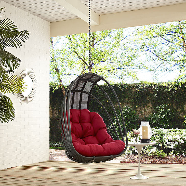 Swinging wicker chair