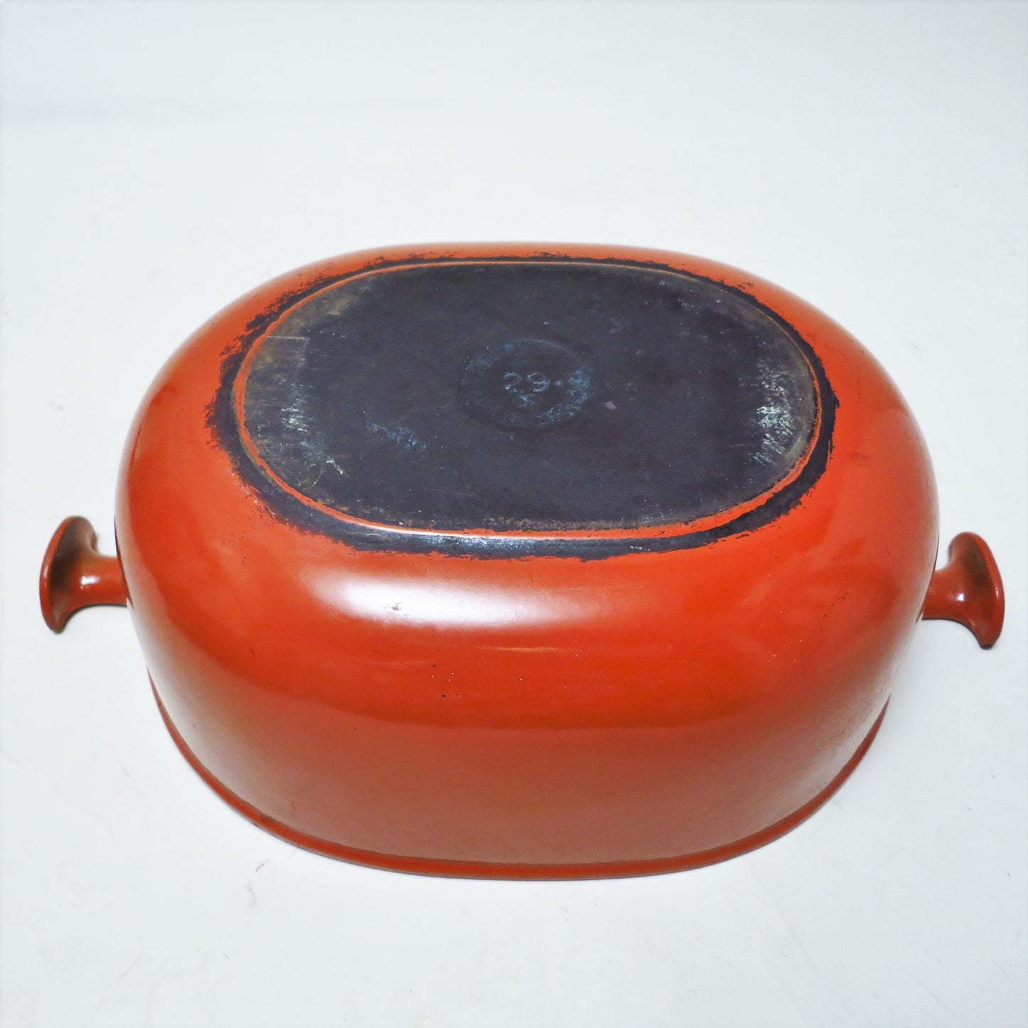Cocotte rouge La Mama N°29 Enzo Mari Le Creuset