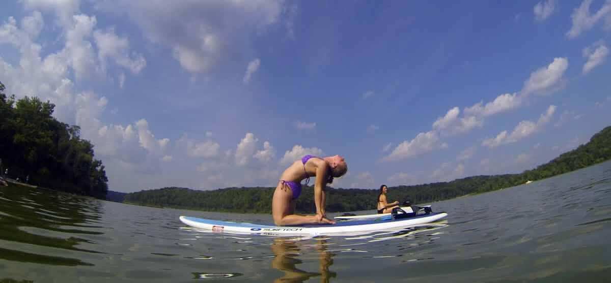 east-fork-lake-sup-yoga-liz-camel-surftech-universal-G0113032-b-web