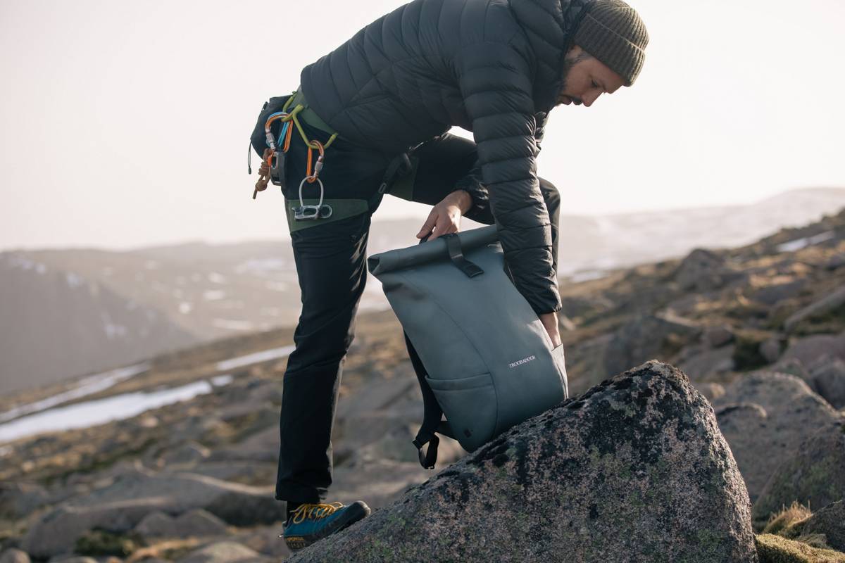 Samuel with minimal Quickdraw Rucksack on mountainside