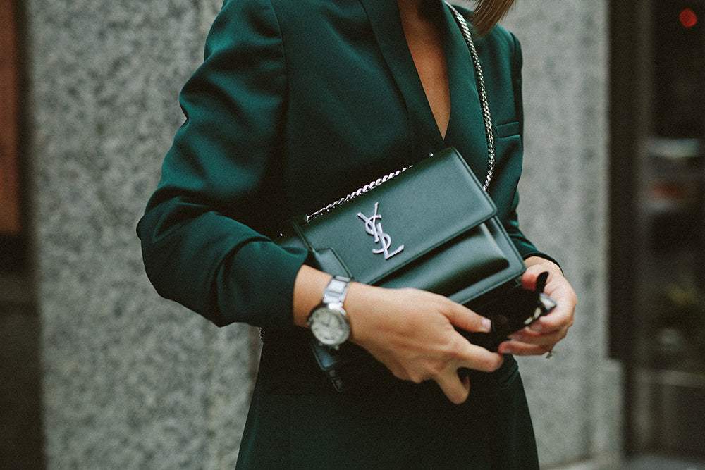 Fall Wardrobe Staples To Buy Right Now: Chain Bag