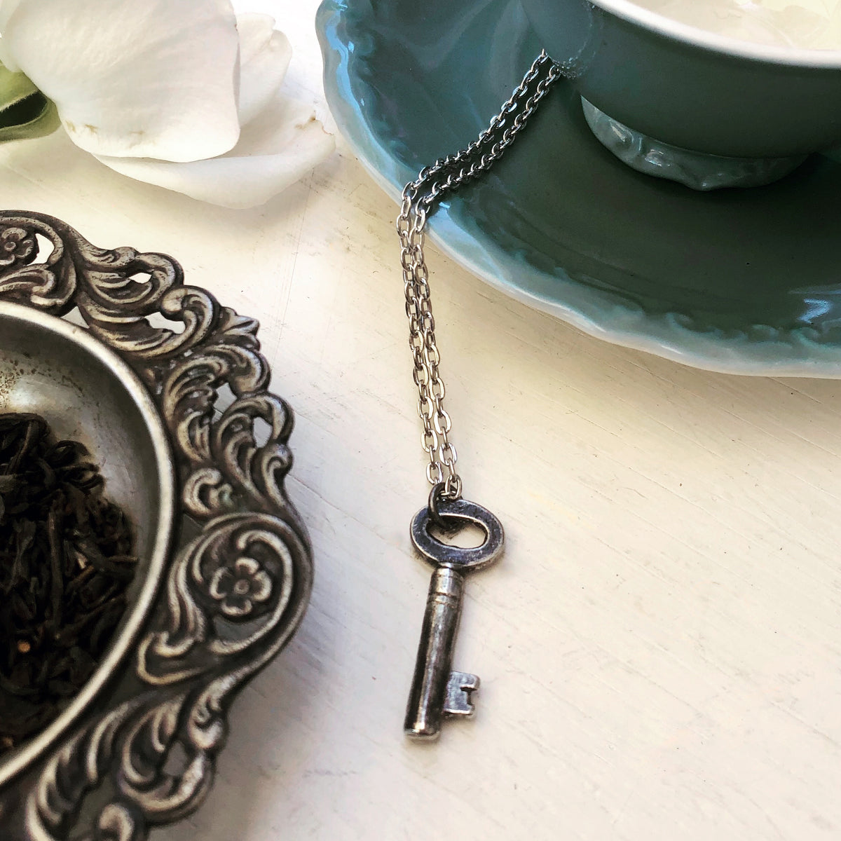 gifts for tea lovers - a brief history of the tea