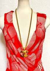 MINT. Vintage CHANEL golden chain necklace with large CC pendant top. Diagram embossed CC top. 0406291