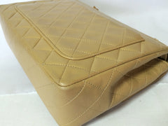 Vintage CHANEL beige color lambskin double flap 2.55 shoulder bag with golden chain strap. Must have medium size purse.