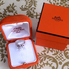 Vintage Hermes genuine 925 silver ring in bow, ribbon design with original box and case. size US6.5-7, UK M-N, JP13.