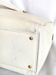 Vintage CHANEL white color caviar leather chain shoulder large tote bag with gold-tone chain handles and large CC stitch mark.