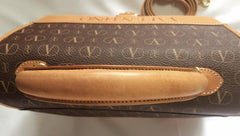 Vintage Valentino beige and brown shoulder handbag with leather trimming and logo print allover. Classic purse for any occasions.