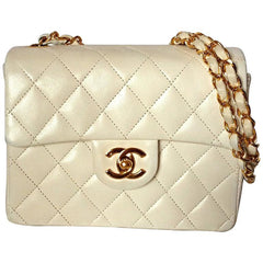 Vintage CHANEL white lambskin flap chain mini shoulder bag, classic 2.55 mini purse with gold tone CC closure
