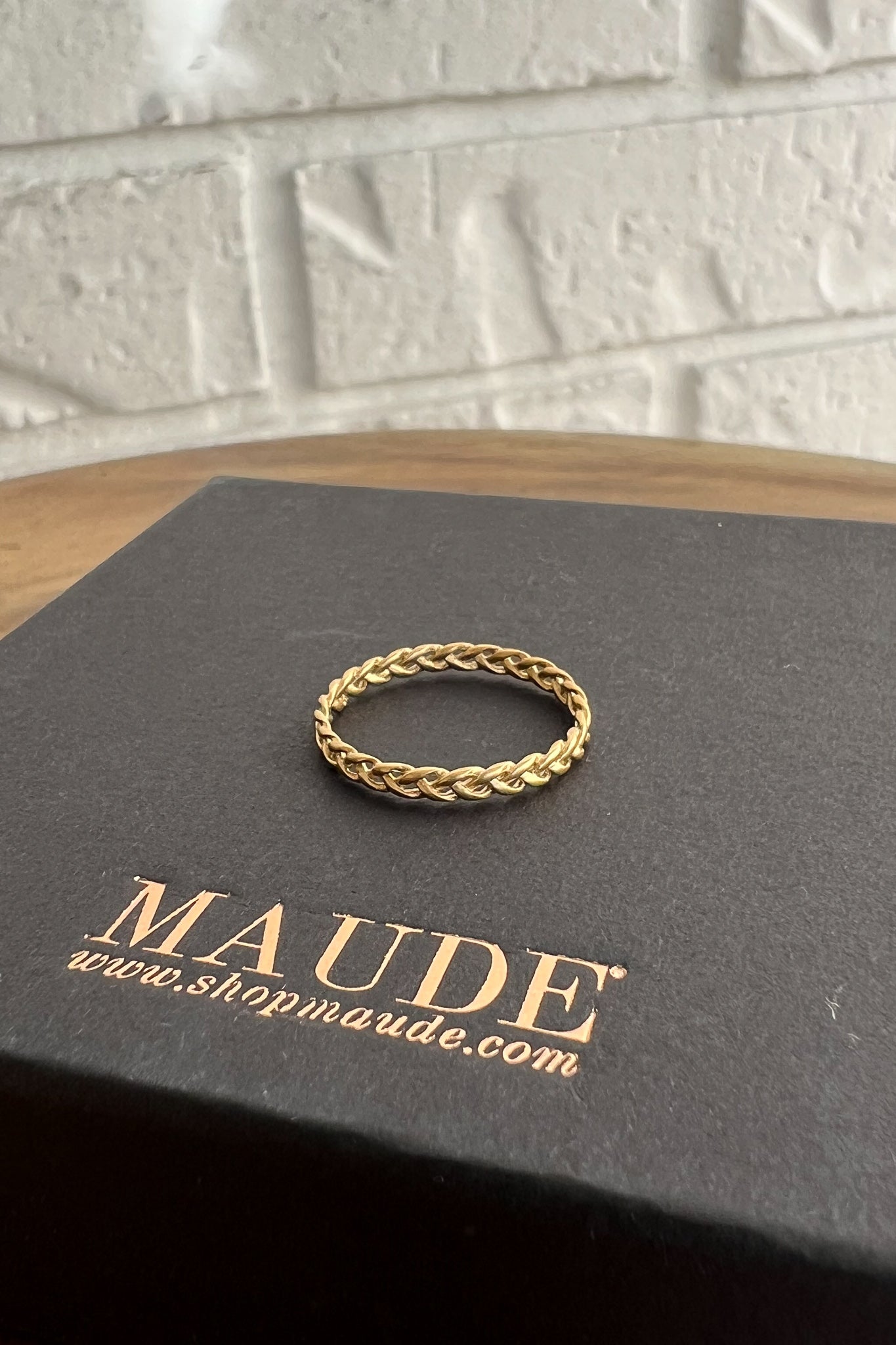 18K Thin Twisted Rope Ring