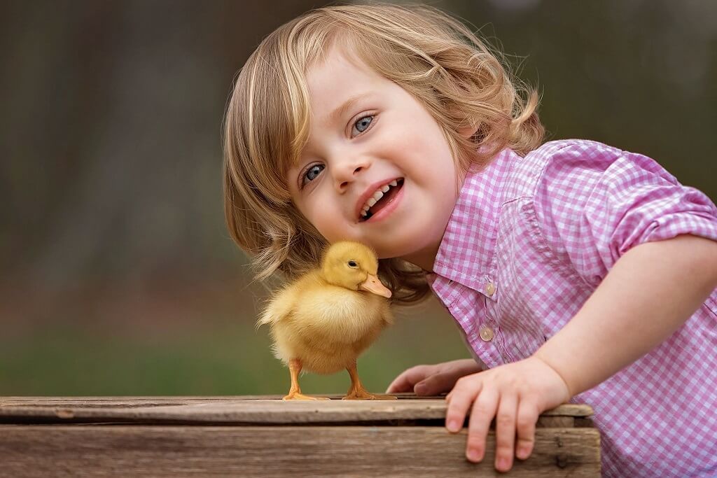 Easter Mini-Session Photoshoots with Animals