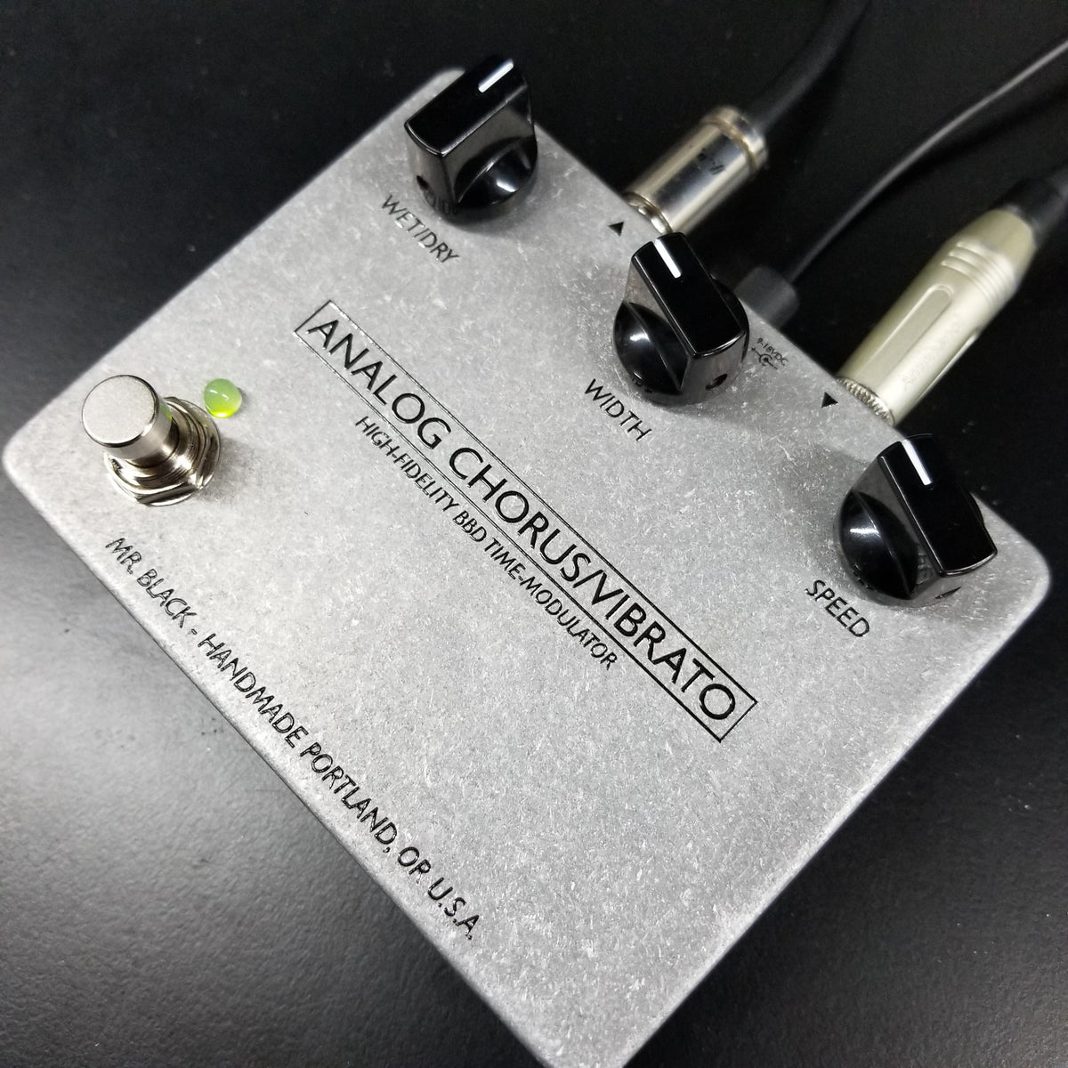 mr black analog chorus vibrato