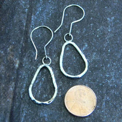 LARRYSMITH TWIST PIERCED EARRINGS Silver+megastral.com.br