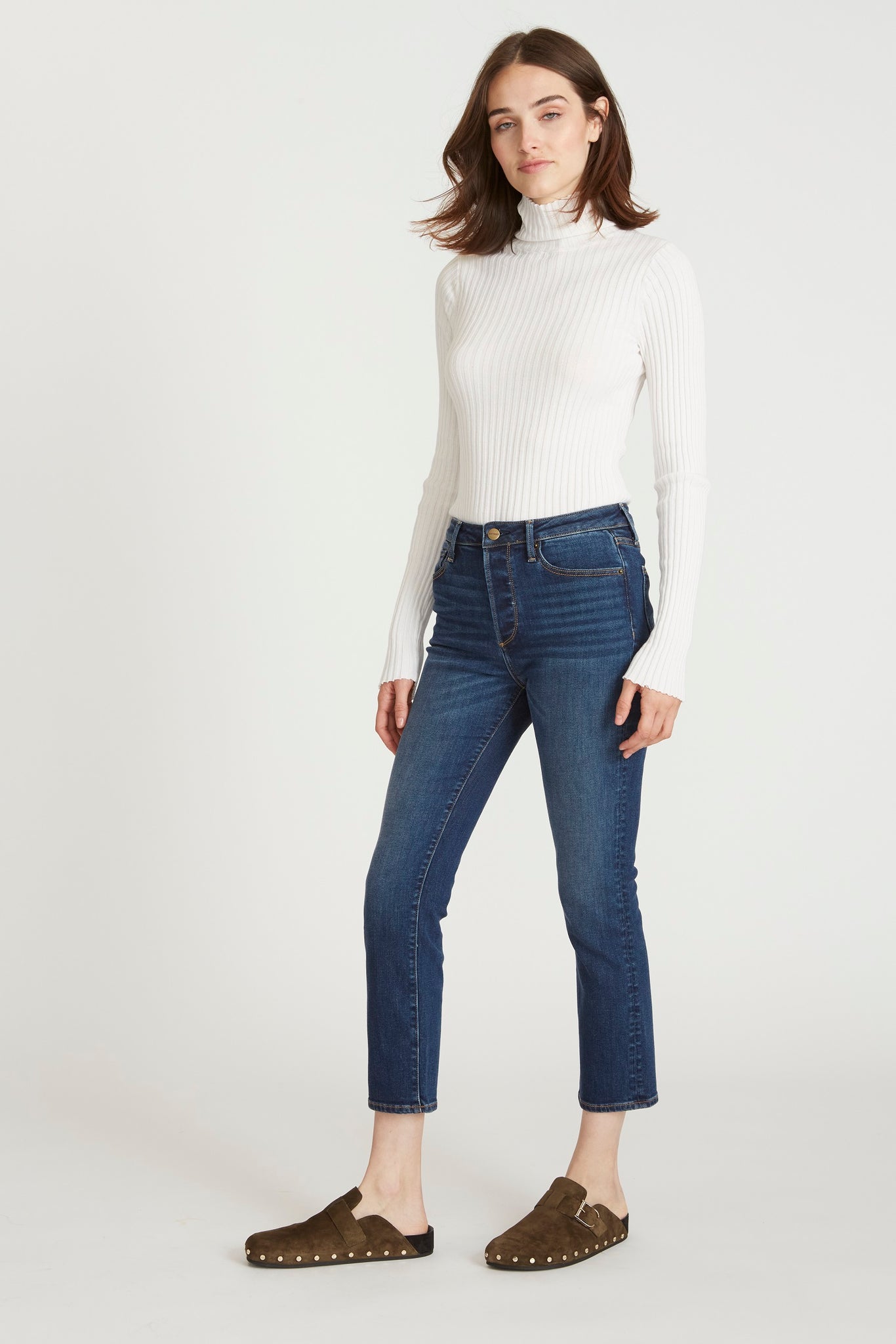 Meg High Rise Straight Crop Basic in Dark Wash