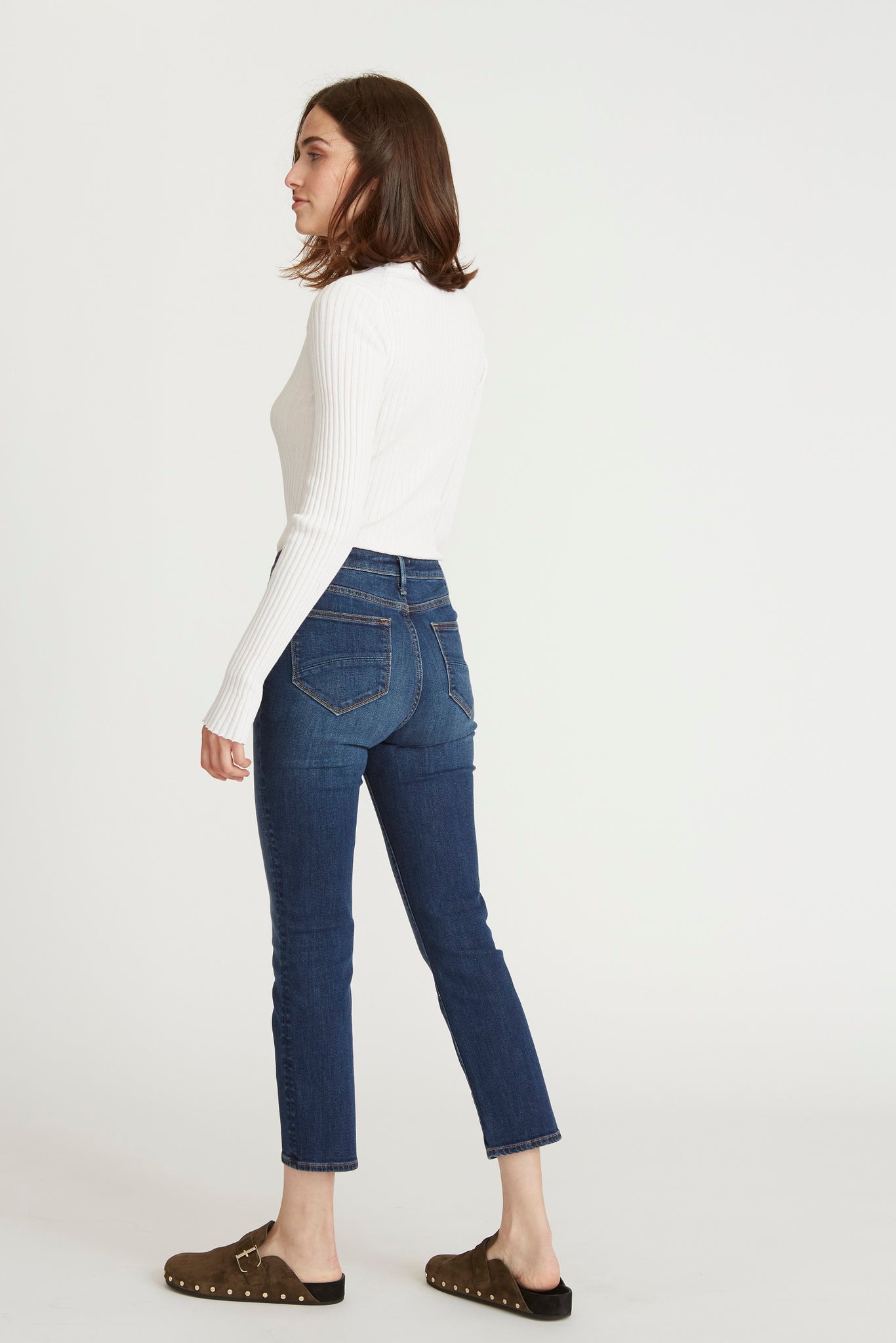 Meg High Rise Straight Crop Basic in Dark Wash