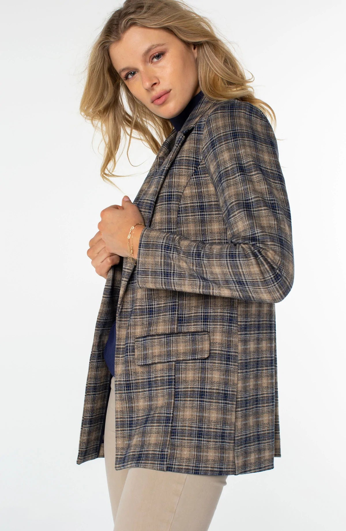 Boyfriend Blazer with Princess Dart Pattern Knit - Navy/Tan