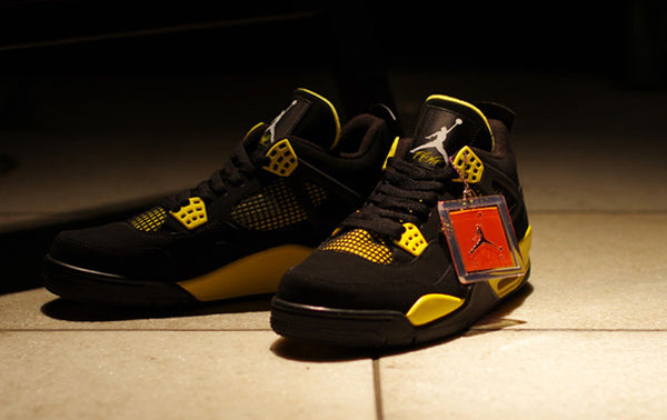 Air Jordan IV (4) - Thunder