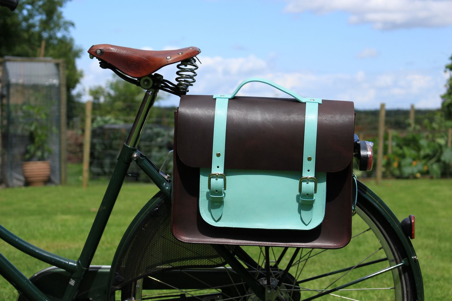 The Don Leather Pannier available at Le Velo Victoria