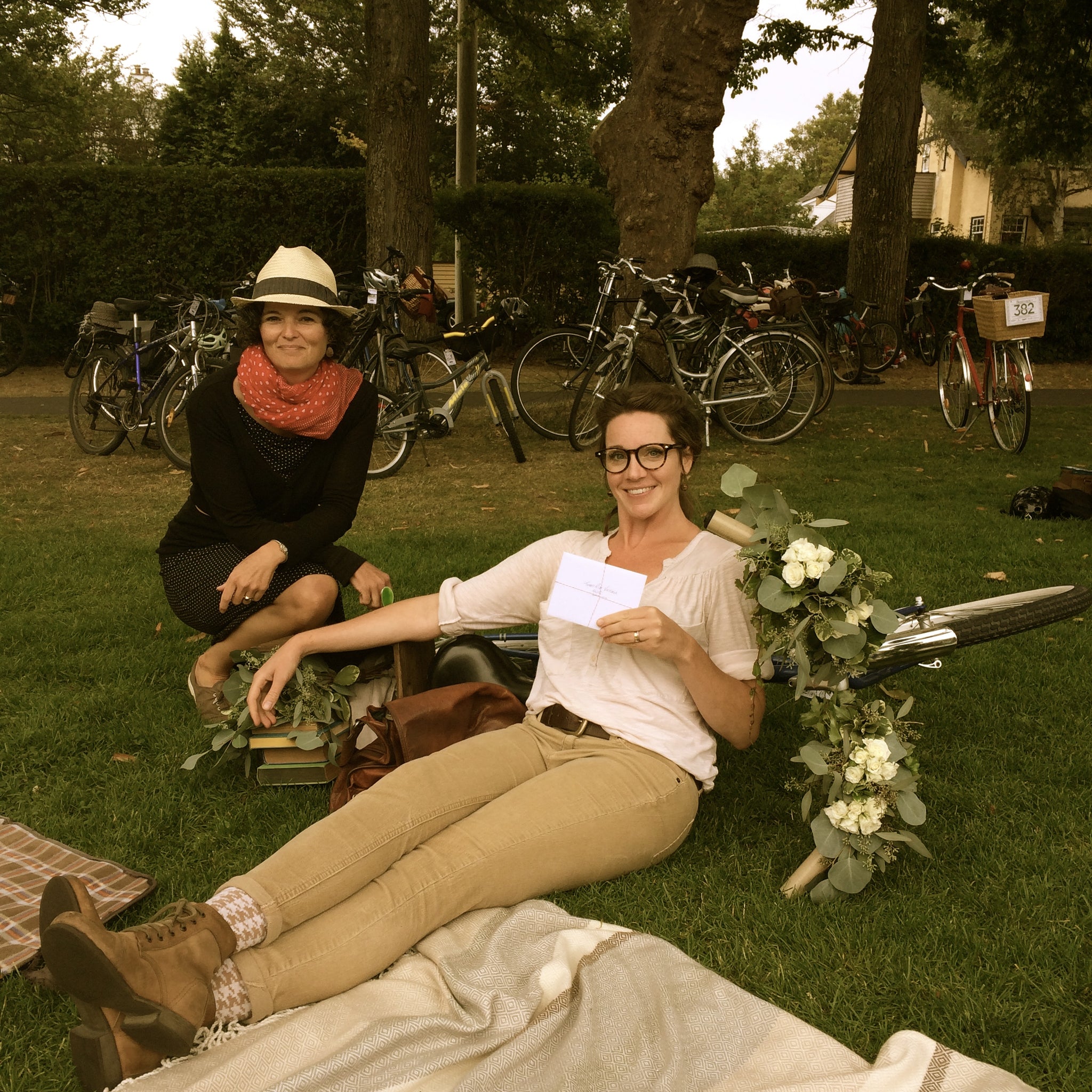 Le Velo Victoria with the Stylish Bicycle Accessroy Contest Winner from 2015 Tweed Ride Victoria